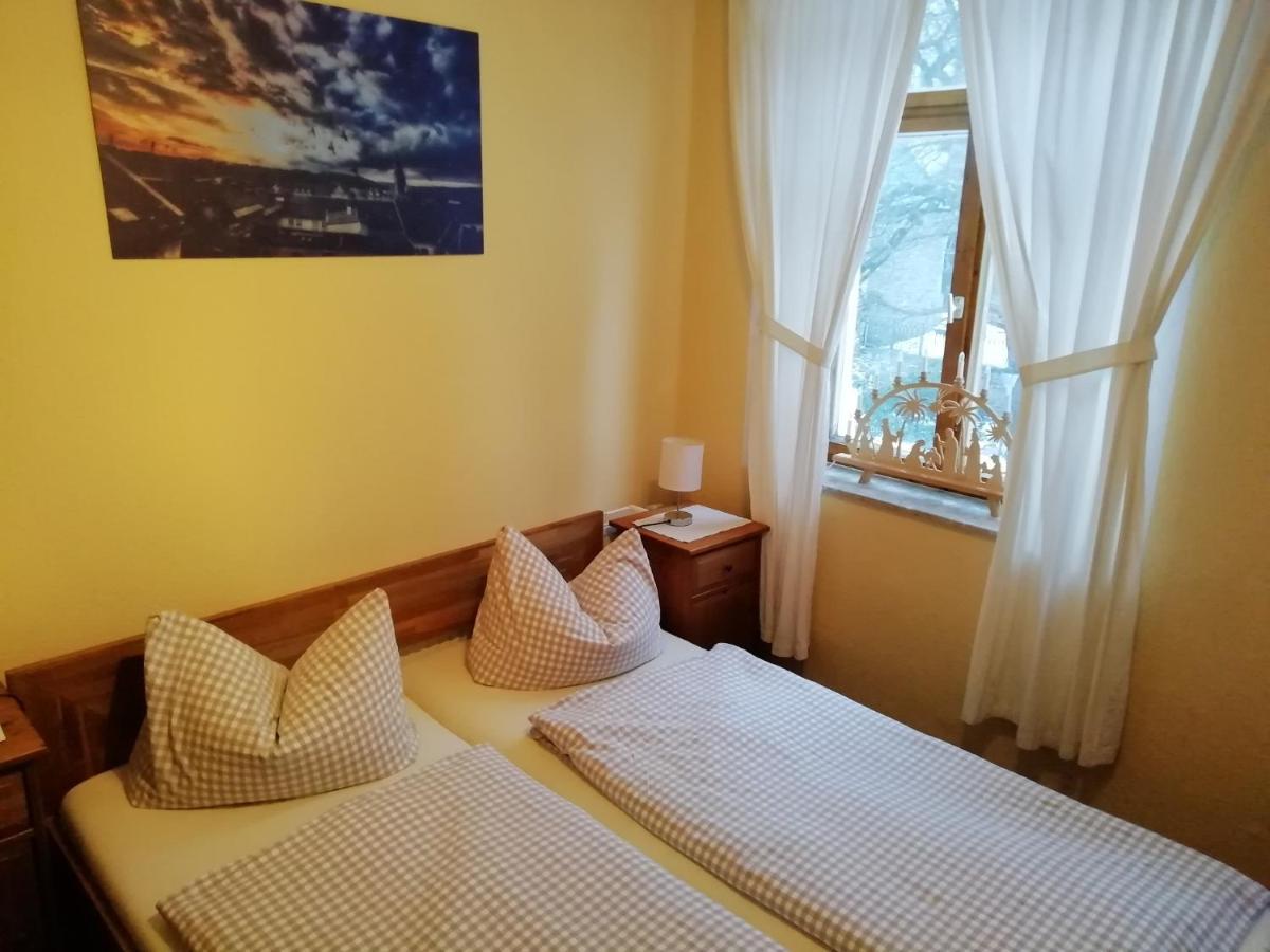 Gaststaette & Pension Zum Tuermer Annaberg-Buchholz Exteriör bild